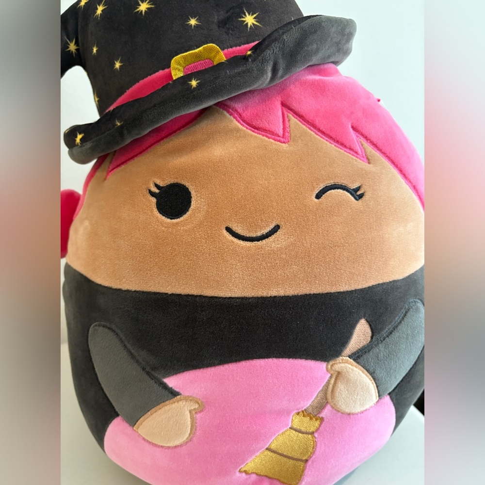 🧙NWT 12” Squishmallow Ditka Pink Winking Witch – Vintage 2022 Halloween - Picture 6 of 10